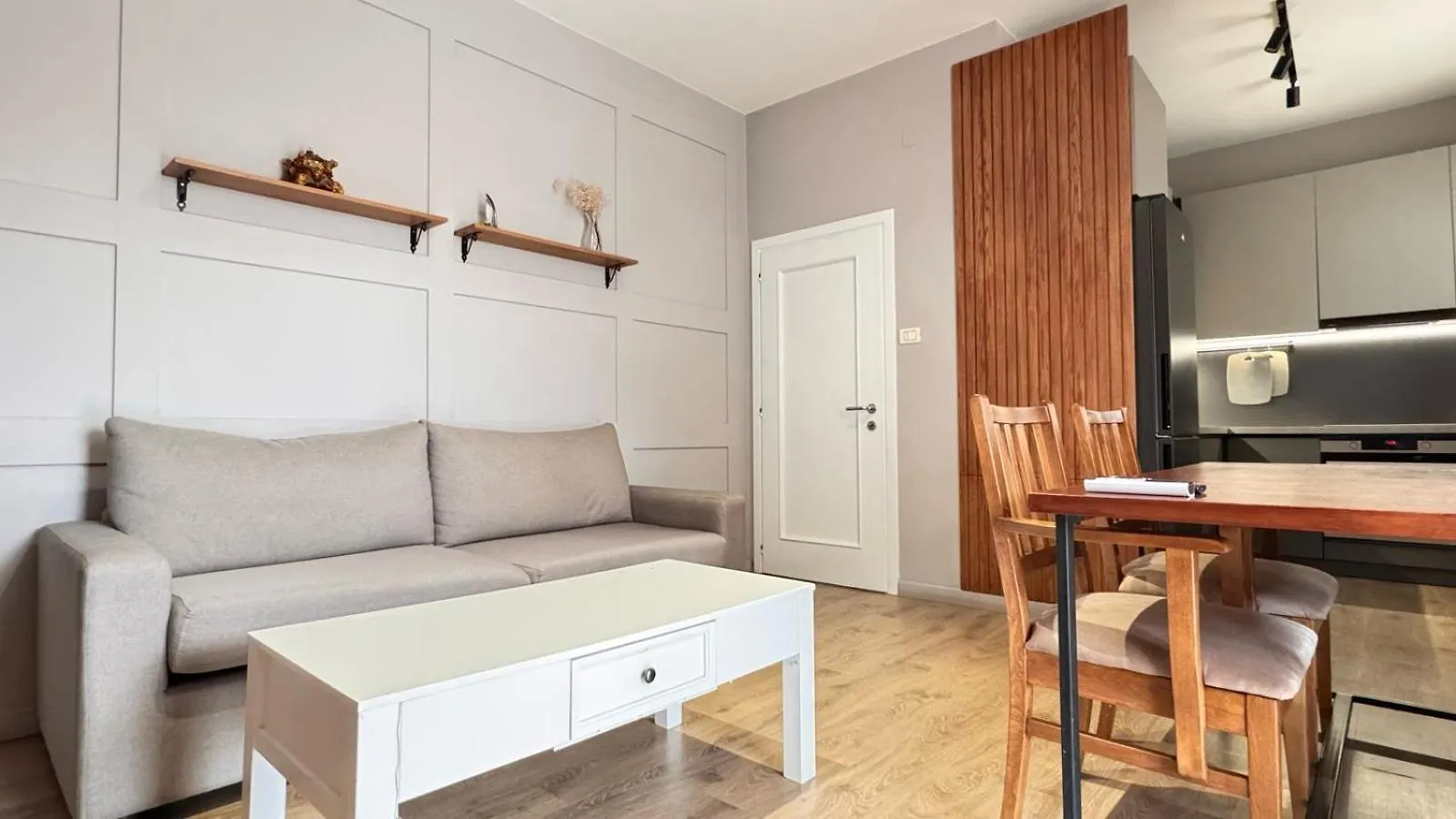 Terrace Flat In Heart Of Tirana Apartment