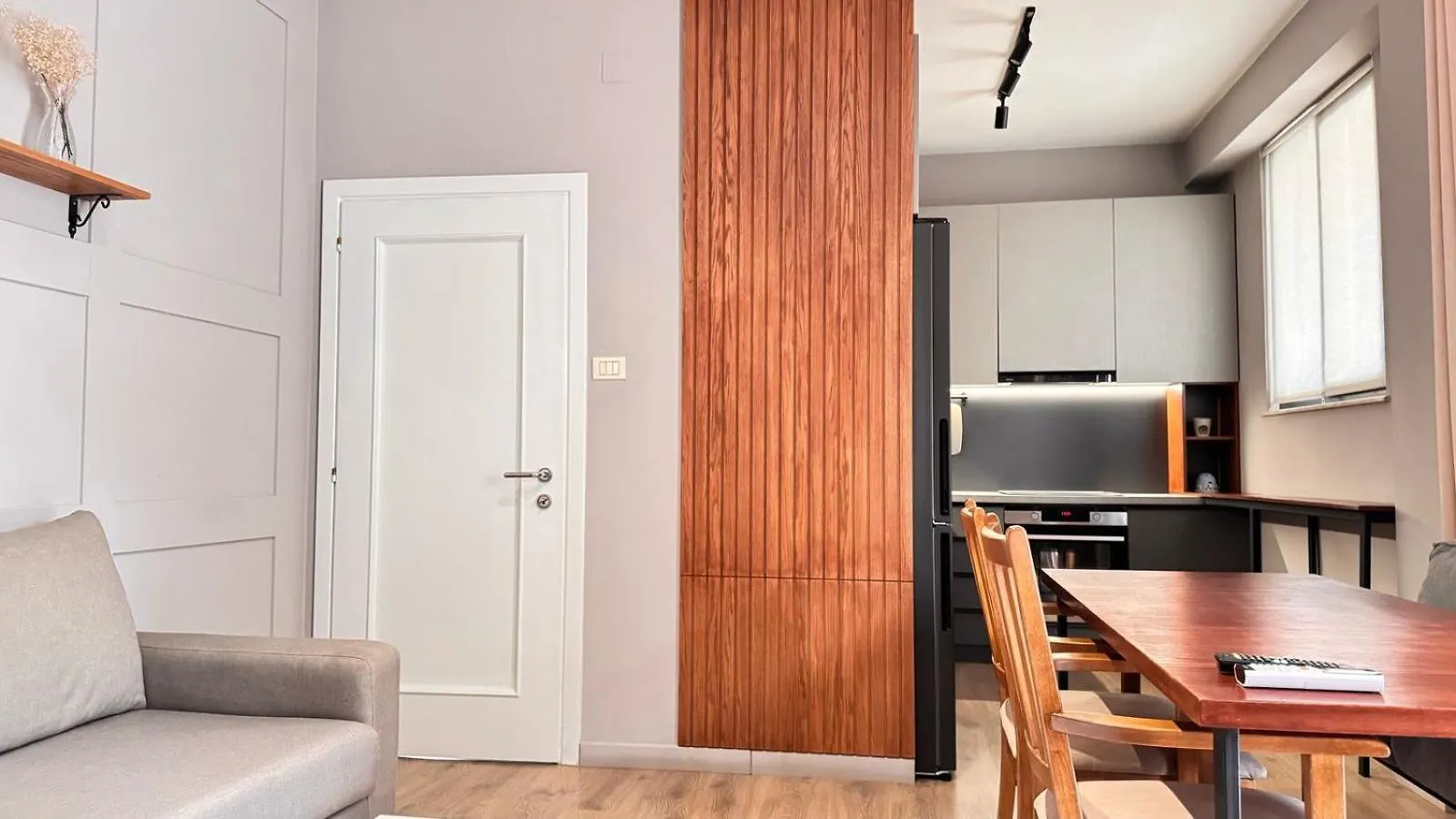 Terrace Flat In Heart Of Tirana Apartment